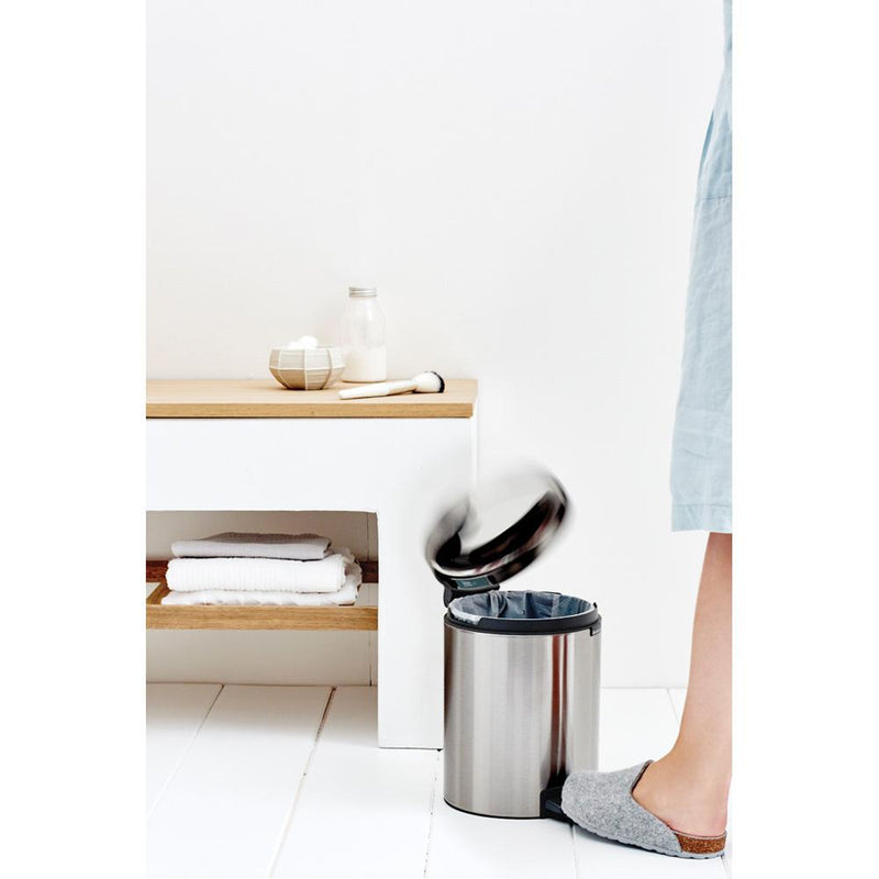 BRABANTIA NEWICON PEDAALEMMER 5 LTR. MATT STEEL FINGERPRINT PROOF-BRABANTIA NEDERLAND B.V.-Bouwhof shop (6162803228848)